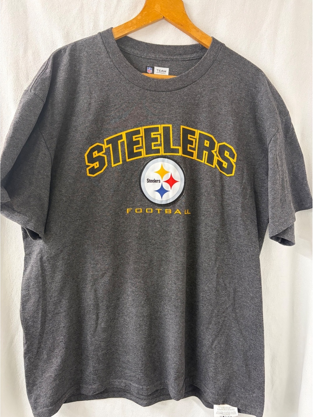 Pittsburgh Steelers NFL Team Apparel Men's XL Gray Logo Football T-Shirt